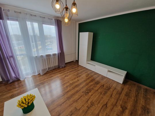 Duża kawalerka na os. Słonecznym - Photo 1
