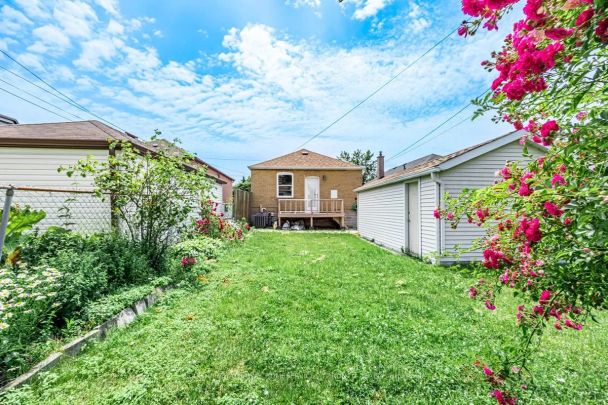 Detached Home For Lease | E8469718 - Photo 1