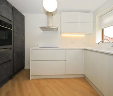 Lynwood Drive - Photo 2