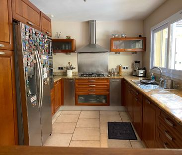 MAISON 135M² 5 CHAMBRES LES MILLES - Photo 2