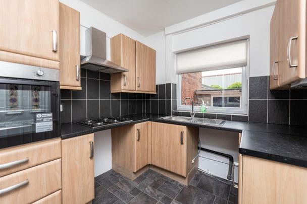 2 bedroom House To Let - Photo 1