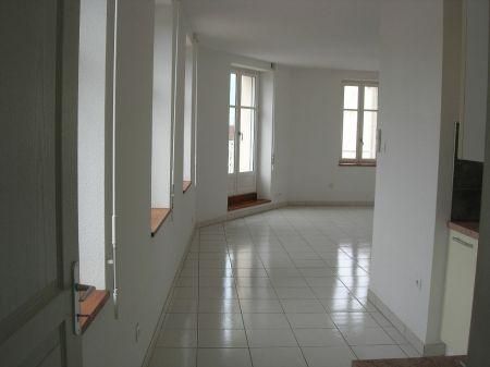 Location - Appartement - 3 pièces - 70.71 m² - monclar De Quercy - Photo 2