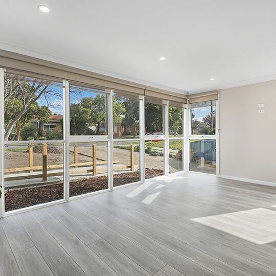 Shared Living in Prime Bundoora Location - Photo 1