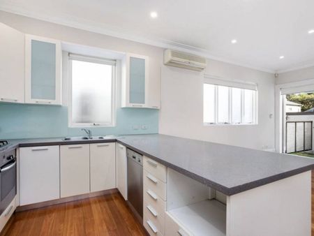 64 Albany Street, Crows Nest NSW 2065 - House For Rent | Domain - Photo 4