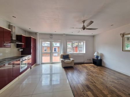 4 bed Semi-Detached House for Rent - Photo 2