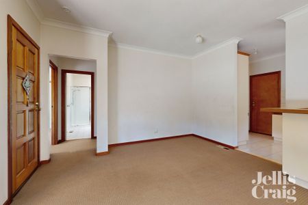 2/4 Leinster Street, Ormond - Photo 4