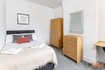 4 bedroom terraced house to rent - Photo 5