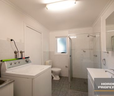 Spacious 4 bedroom Terrace Home In The Vibrant Glebe - Photo 6