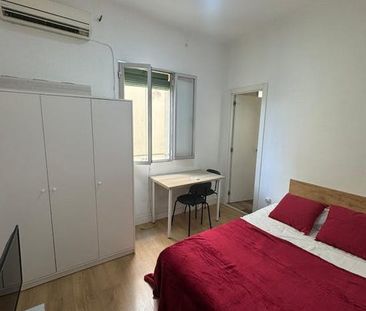 Calle de Alicante, Madrid, Community of Madrid 28045 - Photo 6