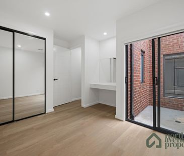 Modern Luxury Living – Brand New 4-Bedroom Home in Truganina - Photo 3