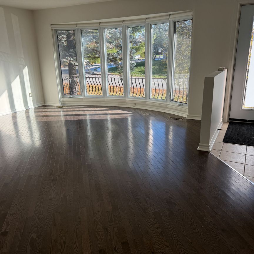 For Lease - 97 Rita Avenue, Meadowlands - Crestview and Area, Ontario - Photo 1