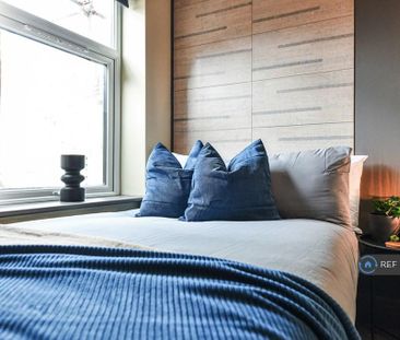 1 bedroom in a house share to rent - Photo 6