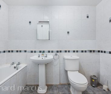 Victoria Drive, LONDON - Photo 6