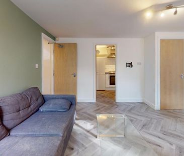 2 bedroom flat to rent - Photo 3
