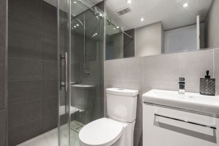 730 St Clarens Avenue - Photo 3