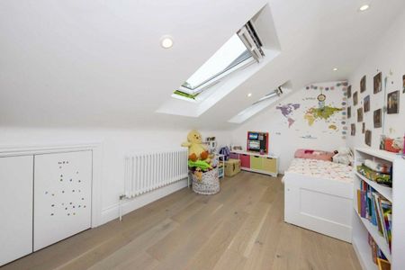 Allfarthing Lane, Battersea, SW18 - Photo 5