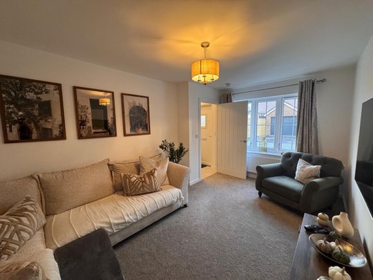 Evans Mead, Peterborough, Stilton - Photo 1