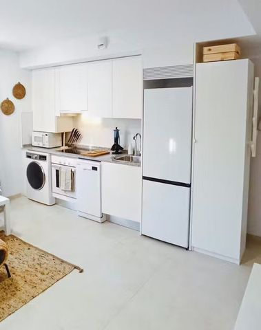 Calle de Martínez, Madrid, Community of Madrid 28039 - Photo 3