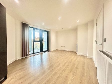 Lingfield Apartments, Parade Gardens, Chingford E4, Property for rent - Photo 4