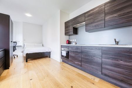 The Bruce Building, Newcastle Upon Tyne - Photo 2