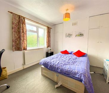 4 bedroom semi-detached house to rent - Photo 5