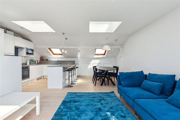 Frithville Gardens, Shepherds Bush, W12 - Photo 1