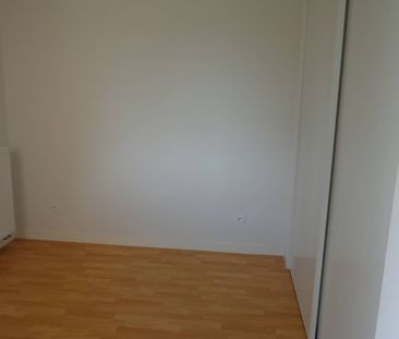 Location Appartement 1 pièce 25m² CLERMONT FERRAND 63000 - Photo 2