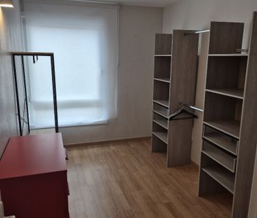 Location Appartement 4 pièces 67m² DOUAI 59500 - Photo 3