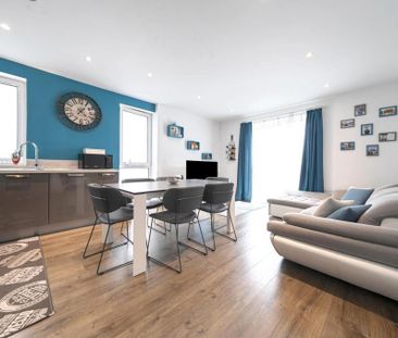 2 bedroom flat to rent - Photo 4