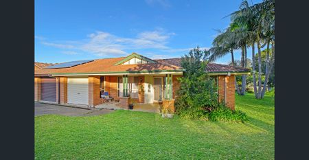 Positioned just 600 metres from the sands of Lighthouse Beach - Photo 5