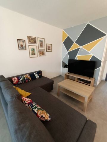 chambre meublé en coloc dans maison avec jardin - Photo 3