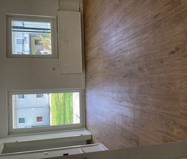 Schöne 2-Zimmer-Wohnung im Erdgeschoss mit Terrasse - Foto 1