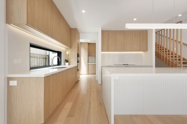 10A Florence St, Ormond VIC 3204 - Townhouse For Rent | Domain - Photo 1