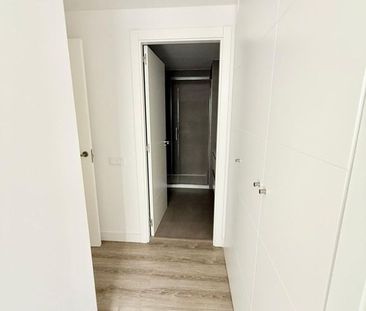 3 room luxury Flat for rent in Valencia, Spain - Photo 4