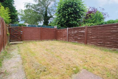 2 bedroom terraced house to rent - Photo 4