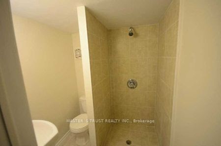 For Lease - 16 Landseer Road, Toronto, Ontario - Photo 5