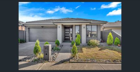 Stunning Four Bedroom with Eco-Friendly Features and Modern Style - Photo 3