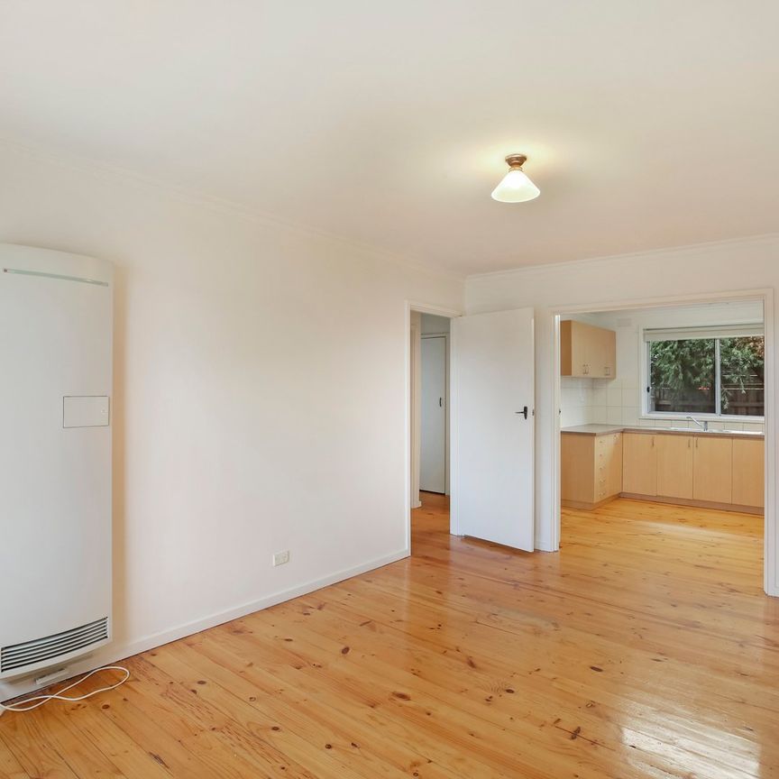 3/193 Albert Street, Reservoir VIC 3073 - Photo 1