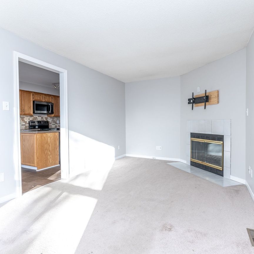 For Lease - 49 Bassett Boulevard Unit# Main, Whitby, Ontario - Photo 1