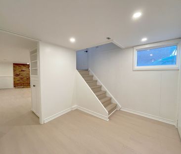 For Lease - 2116 Mountainside Drive Unit# 1, Burlington, Ontario - Photo 4