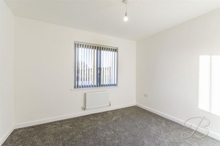 3 bedroom - Photo 3