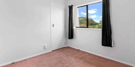 Great location with new kitchen - Photo 2