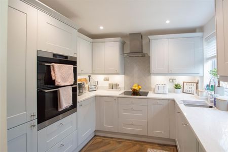 Mildenhall Place, Haverhill - Photo 5