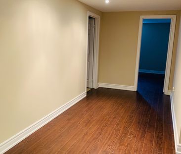 For Lease - 375 Elmwood Avenue Unit# Lower, Richmond Hill, Ontario - Photo 6