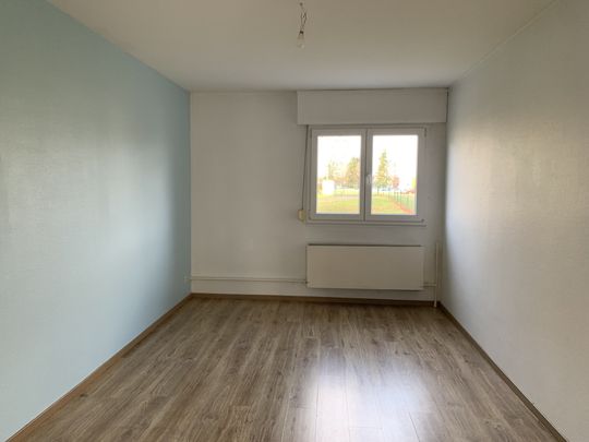 Location Appartement 4 pièces 96m² SARREGUEMINES 57200 - Photo 1
