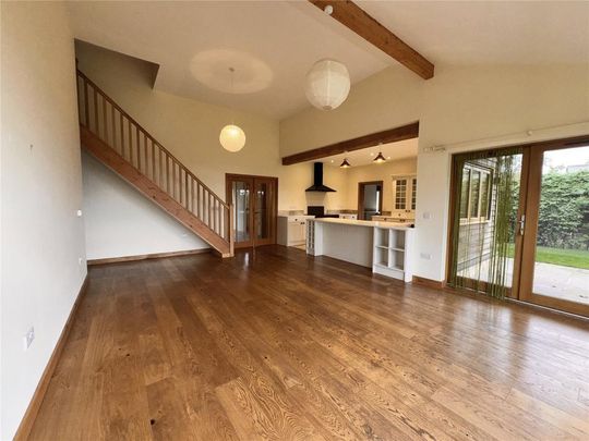 3 bedroom detached house to rent - Photo 1