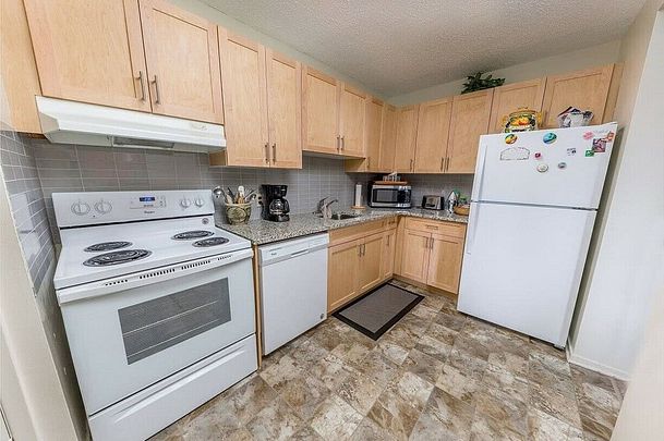 Unit 1109 - Photo 1