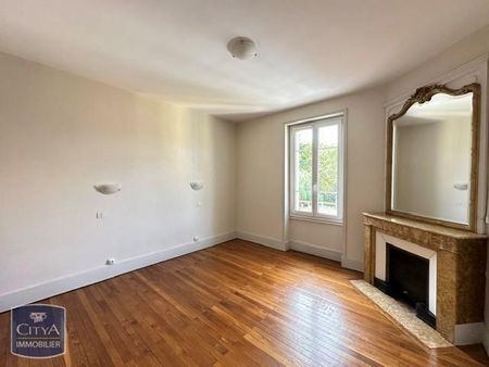 Location Appartement 5 pièces 121m² MACON 71000 - Photo 4