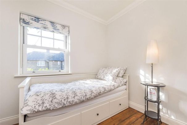 3 bedroom terraced house to rent - Photo 1