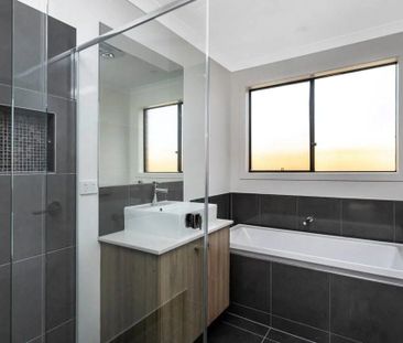 Spacious 4-Bedroom Home in Wollert - Photo 4